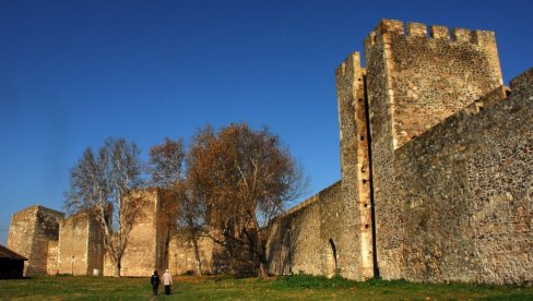 НЕВЕРОВАТАН ЗАПИС ИЗ 1492. ГОДИНЕ: Ово је најстарија записана српска песма НЕВЕРОВАТАН ЗАПИС ИЗ 1492. ГОДИНЕ: Ово је најстарија записана српска песма