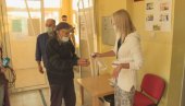 LISTIĆI U ŠAPCU POD KLJUČEM: SNS optužuje Zelenovića za opstrukciju