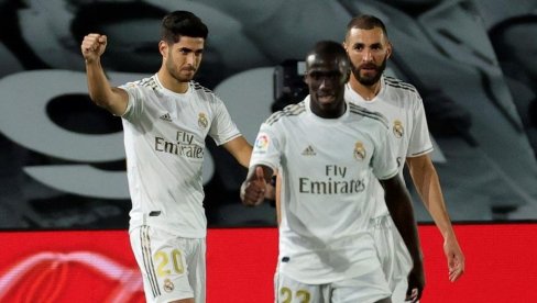 ASTON VILA NASTAVLJA SA BOMBAMA: Nakon Rašforda stiže i bivši fudbaler Real Madrida ASTON VILA NASTAVLJA SA BOMBAMA: Nakon Rašforda stiže i bivši fudbaler Real Madrida