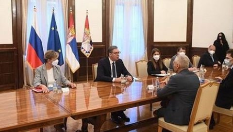 САСТАНАК НА АНДРИЋЕВОМ ВЕНЦУ: Вучић данас с руским амбасадором у Београду САСТАНАК НА АНДРИЋЕВОМ ВЕНЦУ: Вучић данас с руским амбасадором у Београду
