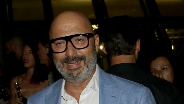 КОНКУРС НИЈЕ ЗЛОУПОТРЕБА ИМЕНА ЕКВ: Одговор Маскома и Тин драм мјузика КОНКУРС НИЈЕ ЗЛОУПОТРЕБА ИМЕНА ЕКВ: Одговор Маскома и Тин драм мјузика