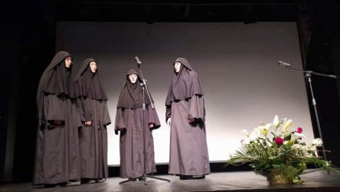 ДВА ВЕКА ЦРКВЕ У СОБИНИ Одржана духовна академија у Позоришту “Бора Станковић” ДВА ВЕКА ЦРКВЕ У СОБИНИ Одржана духовна академија у Позоришту “Бора Станковић”