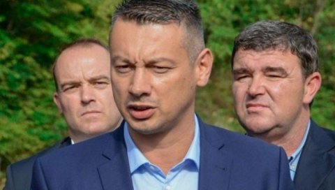 ДИРЕКТОР ПУТЕВА РЕПУБЛИКЕ СРПСКЕ ПОДНЕО ОСТАВКУ: Објављени разлози за његово одступање са дужности ДИРЕКТОР ПУТЕВА РЕПУБЛИКЕ СРПСКЕ ПОДНЕО ОСТАВКУ: Објављени разлози за његово одступање са дужности