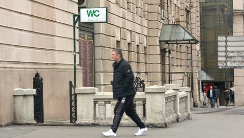 У БЕОГРАДУ 20 ЈАВНИХ ТОАЛЕТА: Санитарни објекти само у најпрометнијим деловима престонице У БЕОГРАДУ 20 ЈАВНИХ ТОАЛЕТА: Санитарни објекти само у најпрометнијим деловима престонице