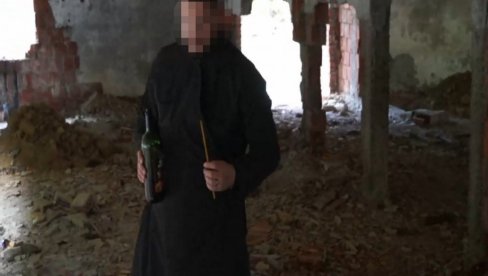 ХАЈКА НА СРПСКОГ СВЕШТЕНИКА ЗБОГ ПОМЕНА: Бурне реакције Албанаца након што је са Кошара уклоњен барјак са црним двоглавим орлом ХАЈКА НА СРПСКОГ СВЕШТЕНИКА ЗБОГ ПОМЕНА: Бурне реакције Албанаца након што је са Кошара уклоњен барјак са црним двоглавим орлом