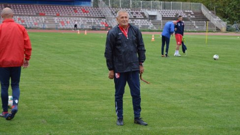 ЛОШЕ ВЕСТИ ЗА РАДНИЧКИ: Тренер Нишлија Милан Ђуричић позитиван на вирус корона ЛОШЕ ВЕСТИ ЗА РАДНИЧКИ: Тренер Нишлија Милан Ђуричић позитиван на вирус корона