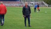 ЛОШЕ ВЕСТИ ЗА РАДНИЧКИ: Тренер Нишлија Милан Ђуричић позитиван на вирус корона ЛОШЕ ВЕСТИ ЗА РАДНИЧКИ: Тренер Нишлија Милан Ђуричић позитиван на вирус корона