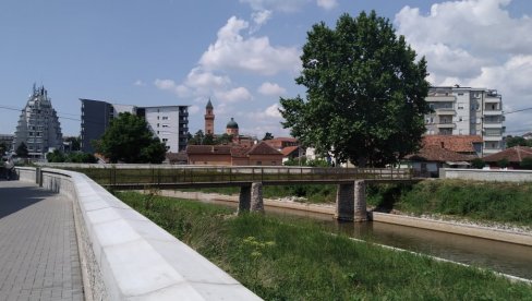 БИТКА ПРОТИВ ГЛОДАРА У ПАРАЋИНУ: Сутра се завршава дератизација БИТКА ПРОТИВ ГЛОДАРА У ПАРАЋИНУ: Сутра се завршава дератизација