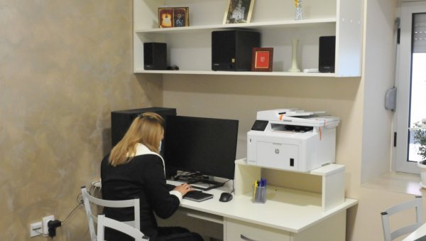УДОБНИЈА ДРУГА КУЋА: Реновиране просторије Удружења слепих и слабовидих у Краљеву УДОБНИЈА ДРУГА КУЋА: Реновиране просторије Удружења слепих и слабовидих у Краљеву