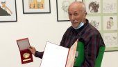 ФЕСТИВАЛ НОВОСТИ: Раде Ђерговић је добитник награде Јован Хаџи Костић (ВИДЕО) ФЕСТИВАЛ НОВОСТИ: Раде Ђерговић је добитник награде Јован Хаџи Костић (ВИДЕО)