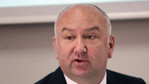 ПОПОВИЋ: Млађан Ђорђевић се лажно представља и обмањује грађане Србије ПОПОВИЋ: Млађан Ђорђевић се лажно представља и обмањује грађане Србије