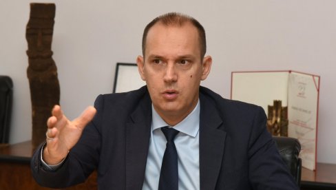 ЛОНЧАР САОПШТИО ДОБРЕ ВЕСТИ: Србија није више у врху по броју новооболелих од короне ЛОНЧАР САОПШТИО ДОБРЕ ВЕСТИ: Србија није више у врху по броју новооболелих од короне