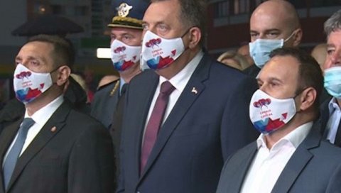 ОТВОРЕН ТРГ РЕПУБЛИКЕ СРБИЈЕ У ИСТОЧНОМ САРАЈЕВУ: Вулин - Србија ће бранити РС; Додик - Срби знају да нема слободе без државе ОТВОРЕН ТРГ РЕПУБЛИКЕ СРБИЈЕ У ИСТОЧНОМ САРАЈЕВУ: Вулин - Србија ће бранити РС; Додик - Срби знају да нема слободе без државе