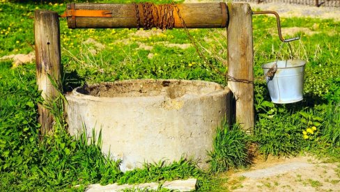 HOROR KOD LESKOVCA! Telo ženske osobe pronađeno u bunaru HOROR KOD LESKOVCA! Telo ženske osobe pronađeno u bunaru