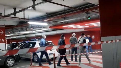 PRVI SNIMAK SA MESTA ZLOČINA: Ovde je upucan Aleksandar Šarac (VIDEO) PRVI SNIMAK SA MESTA ZLOČINA: Ovde je upucan Aleksandar Šarac (VIDEO)