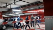 PRVI SNIMAK SA MESTA ZLOČINA: Ovde je upucan Aleksandar Šarac (VIDEO) PRVI SNIMAK SA MESTA ZLOČINA: Ovde je upucan Aleksandar Šarac (VIDEO)