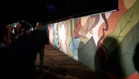 MURAL DUG 19 METARA: „Sviartisti“ oplemenili prostor oko Centra za kulturu MURAL DUG 19 METARA: „Sviartisti“ oplemenili prostor oko Centra za kulturu