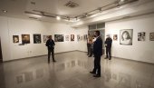 ОМАЖ ВЕЛИКИМ УМЕТНИЦИМА: Портрети великана српског глумишта у Галерији у Бијељини ОМАЖ ВЕЛИКИМ УМЕТНИЦИМА: Портрети великана српског глумишта у Галерији у Бијељини
