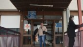 ЕПИДЕМИОЛОШКА СИТУАЦИЈА У РАСИНСКОМ ОКРУГУ: Чак 27 нових случајева, само у Трстенику-15 ЕПИДЕМИОЛОШКА СИТУАЦИЈА У РАСИНСКОМ ОКРУГУ: Чак 27 нових случајева, само у Трстенику-15