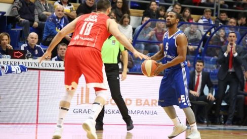 CIRKUS U BARU: Pomeren početak meča Mornara i Crvene zvezde, a razlog je neverovatan! CIRKUS U BARU: Pomeren početak meča Mornara i Crvene zvezde, a razlog je neverovatan!