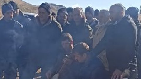 БИТКА НИЈЕ ЗАВРШЕНА: Народне страже данас одбраниле Сињајевину од Војске Црне Горе БИТКА НИЈЕ ЗАВРШЕНА: Народне страже данас одбраниле Сињајевину од Војске Црне Горе