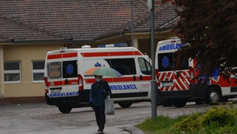 ЈОШ ДВОЈЕ ПРИМЉЕНО У БОЛНИЦУ: На лечењу од короне у Крушевцу 20 пацијената ЈОШ ДВОЈЕ ПРИМЉЕНО У БОЛНИЦУ: На лечењу од короне у Крушевцу 20 пацијената