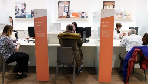 ПОСЛЕ ОТКАЗА РАТЕ НА ПАУЗИ: Све више грађана у нашој земљи заинтересовано да своје кредите осигурају од губитка посла ПОСЛЕ ОТКАЗА РАТЕ НА ПАУЗИ: Све више грађана у нашој земљи заинтересовано да своје кредите осигурају од губитка посла