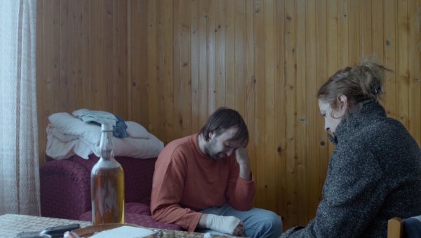 ФИЛМСКА КРИТИКА: Није нам крива само корона; 55. Фестивал глумачких остварења у Нишу ФИЛМСКА КРИТИКА: Није нам крива само корона; 55. Фестивал глумачких остварења у Нишу