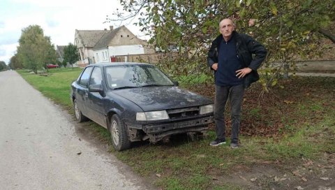 ЗА ДАН ПРОНАШЛИ УКРАДЕНИ ОПЕЛ: Ненад Шкатарић (57) из Равног Села захвалан полицији ЗА ДАН ПРОНАШЛИ УКРАДЕНИ ОПЕЛ: Ненад Шкатарић (57) из Равног Села захвалан полицији