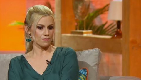 ИГНОРИСАЛА САМ СИГНАЛЕ, А ОНДА ЈЕ СТИГАО НАЛАЗ: Глумица Мина Лазаревић проговорила о борби са карциномом! ИГНОРИСАЛА САМ СИГНАЛЕ, А ОНДА ЈЕ СТИГАО НАЛАЗ: Глумица Мина Лазаревић проговорила о борби са карциномом!