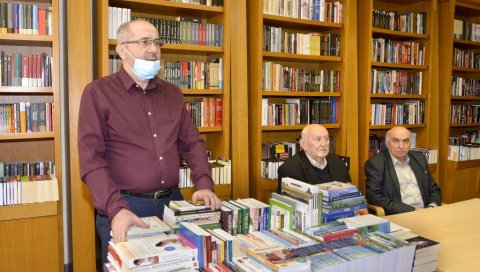 НАЈБЛИЖА СВОЈТА СУ МИ ПИСЦИ И ЧИТАОЦИ: Отворен Сајам у СКЗ представљањем књиге Радована Белог Марковића НАЈБЛИЖА СВОЈТА СУ МИ ПИСЦИ И ЧИТАОЦИ: Отворен Сајам у СКЗ представљањем књиге Радована Белог Марковића