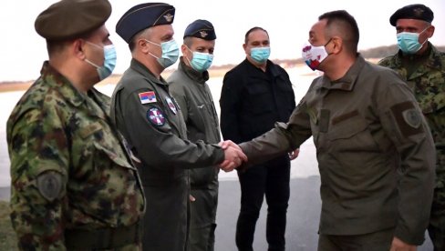 БИЛО ЈЕ ЧАСНО! Овако се Вулин опростио од Војске Србије и свих припадника Министарства одбране БИЛО ЈЕ ЧАСНО! Овако се Вулин опростио од Војске Србије и свих припадника Министарства одбране