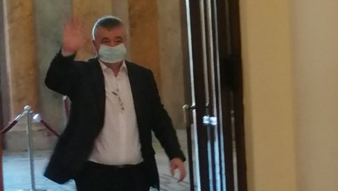 BAJATOVIĆ ZA NOVOSTI: Dobro sam, u izolaciji, radim sa vikendice BAJATOVIĆ ZA NOVOSTI: Dobro sam, u izolaciji, radim sa vikendice