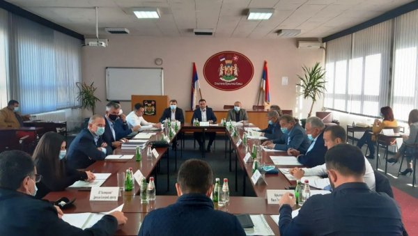 ЧУВАЈУ СВОЈЕ ИЗВОРЕ: Заштита природних ресурса у Врњачкој Бањи ЧУВАЈУ СВОЈЕ ИЗВОРЕ: Заштита природних ресурса у Врњачкој Бањи