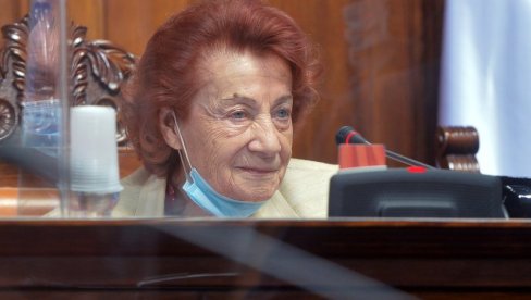 ПРЕЖИВЕЛА ЈЕ УСТАШКИ ЛОГОР, ДАНАС ПРЕДСЕДАВА СКУПШТИНОМ: Ко је Смиља Тишма, најстарија посланица која је одушевила колеге ПРЕЖИВЕЛА ЈЕ УСТАШКИ ЛОГОР, ДАНАС ПРЕДСЕДАВА СКУПШТИНОМ: Ко је Смиља Тишма, најстарија посланица која је одушевила колеге