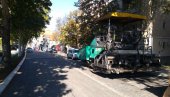 ЗАВРШЕНО АСФАЛТИРАЊЕ: Реконструкција улице и тротоара у центру Лесковца ЗАВРШЕНО АСФАЛТИРАЊЕ: Реконструкција улице и тротоара у центру Лесковца
