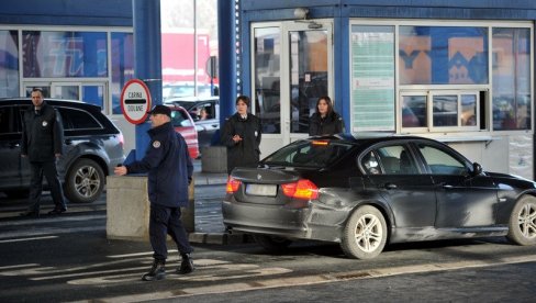 TERETNJACI ČEKAJU I DO PET SATI: Na ovom graničnom prelazu saobraćaj je obustavljen