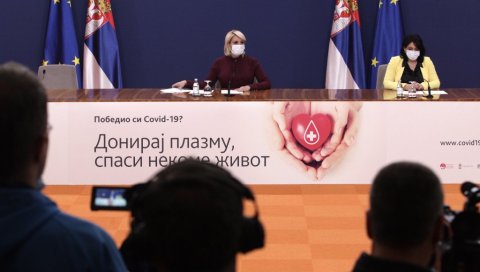 ОБРАЋАЊЕ КРИЗНОГ ШТАБА: Из КБЦ Бежанијска коса отпуштен пацијент који је био 41 дан на респиратору (ВИДЕО) ОБРАЋАЊЕ КРИЗНОГ ШТАБА: Из КБЦ Бежанијска коса отпуштен пацијент који је био 41 дан на респиратору (ВИДЕО)