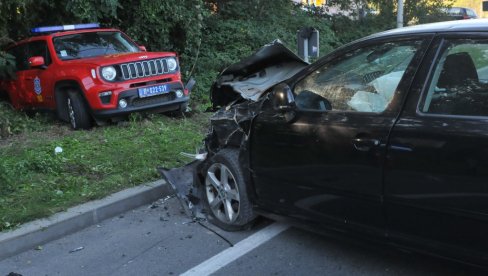 „KARAMBOL“ BEZ ŽRTAVA: Saobraćajni udes na Ibarskoj magistrali (FOTO) „KARAMBOL“ BEZ ŽRTAVA: Saobraćajni udes na Ibarskoj magistrali (FOTO)
