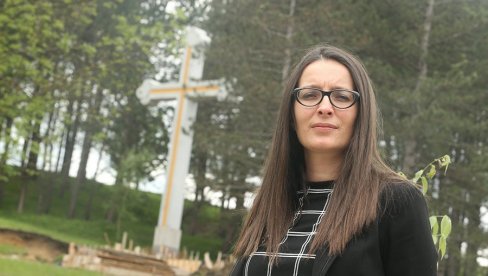 ДУШИЦА РУНИЋ ОСТАЈЕ НАЧЕЛНИЦА ДРВАРА: СНСД прогласио победу свог кандидата ДУШИЦА РУНИЋ ОСТАЈЕ НАЧЕЛНИЦА ДРВАРА: СНСД прогласио победу свог кандидата