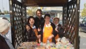 ПОДРШКА МАЛИМ ПРОИЗВОЂАЧИМА ХРАНЕ: Сваког викенда продајни сајмови на вршачког пијаци ПОДРШКА МАЛИМ ПРОИЗВОЂАЧИМА ХРАНЕ: Сваког викенда продајни сајмови на вршачког пијаци