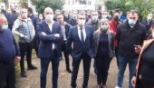 ПРОТЕСТ ПОДРЖАЛИ ЧЕЛНИЦИ ОПШТИНЕ: Угоститељи из Улциња траже отварање објеката ПРОТЕСТ ПОДРЖАЛИ ЧЕЛНИЦИ ОПШТИНЕ: Угоститељи из Улциња траже отварање објеката