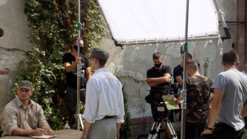 IVAN BEKJAREV POZITIVAN NA KOVID 19: Zbog bolesti glumca prekinuto snimanje filma „Bilo jednom u Srbiji“ (FOTO) IVAN BEKJAREV POZITIVAN NA KOVID 19: Zbog bolesti glumca prekinuto snimanje filma „Bilo jednom u Srbiji“ (FOTO)