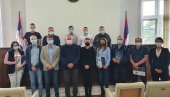 ПОМОЋ ДРЖАВЕ И ОПШТИНЕ: За запошљавање у Петровцу на Млави 3,9 милиона ПОМОЋ ДРЖАВЕ И ОПШТИНЕ: За запошљавање у Петровцу на Млави 3,9 милиона