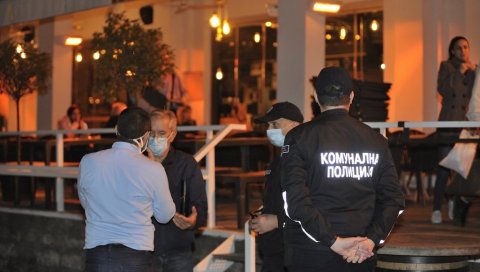 ЗАБРАЊУЈЕ СЕ ЕМИТОВАЊЕ МУЗИКЕ У БАШТАМА И ТЕРАСАМА ЛОКАЛА: Строга одлука Скупштине града Београда, ево када ступа на снагу ЗАБРАЊУЈЕ СЕ ЕМИТОВАЊЕ МУЗИКЕ У БАШТАМА И ТЕРАСАМА ЛОКАЛА: Строга одлука Скупштине града Београда, ево када ступа на снагу