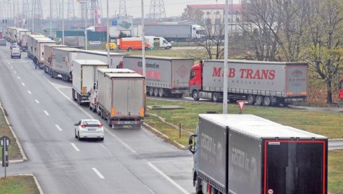 РАКИЈИ И СИРУ ОТВОРЕНИЈИ ПУТ: Руска Дума ратификовала споразум о слободној трговини ЕАЕУ и Србије РАКИЈИ И СИРУ ОТВОРЕНИЈИ ПУТ: Руска Дума ратификовала споразум о слободној трговини ЕАЕУ и Србије