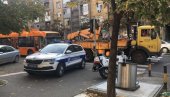ФОТОГРАФИЈЕ СА ЛИЦА МЕСТА У удесу у Цвијићевој оштећено 11 аутомобила ФОТОГРАФИЈЕ СА ЛИЦА МЕСТА У удесу у Цвијићевој оштећено 11 аутомобила