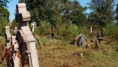 UREĐUJU SPOMEN-GROBLJE U BELOJ CRKVI: Spomenike Nemaca i Jevreja očistili od šiblja UREĐUJU SPOMEN-GROBLJE U BELOJ CRKVI: Spomenike Nemaca i Jevreja očistili od šiblja