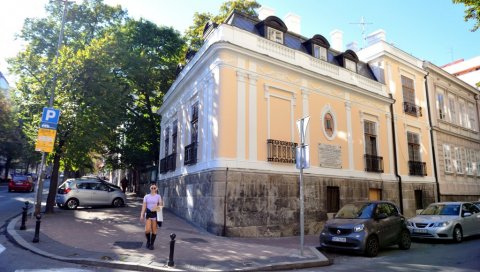 ПАШИЋЕВ ДОМ У НОВОМ РУХУ: Обнова бивше куће председника Владе Краљевине Србије у Француској 21 ПАШИЋЕВ ДОМ У НОВОМ РУХУ: Обнова бивше куће председника Владе Краљевине Србије у Француској 21
