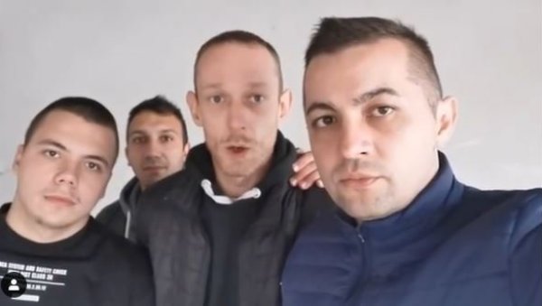 ОГЛАСИЛИ СЕ ХЕРОЈИ СА ДОРЋОЛА: Павле и другови су јуче девојчици у пожару спасили живот - данас су свима послали врло важну поруку (ВИДЕО) ОГЛАСИЛИ СЕ ХЕРОЈИ СА ДОРЋОЛА: Павле и другови су јуче девојчици у пожару спасили живот - данас су свима послали врло важну поруку (ВИДЕО)